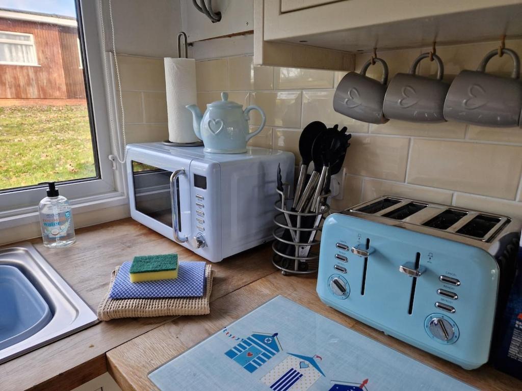 Caldon Holiday Chalet Sleeps 4 In Dartmouth Wifi Electric Inc Pet Friendly ภายนอก รูปภาพ