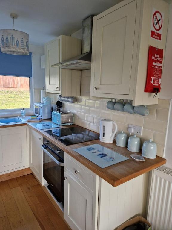 Caldon Holiday Chalet Sleeps 4 In Dartmouth Wifi Electric Inc Pet Friendly ภายนอก รูปภาพ