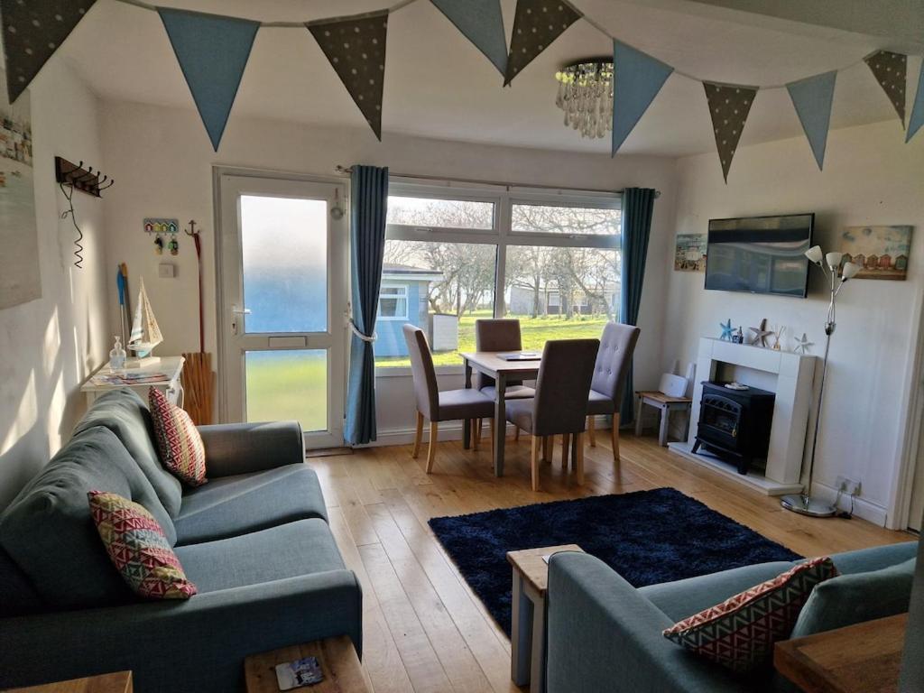 Caldon Holiday Chalet Sleeps 4 In Dartmouth Wifi Electric Inc Pet Friendly ภายนอก รูปภาพ