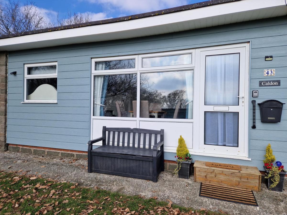 Caldon Holiday Chalet Sleeps 4 In Dartmouth Wifi Electric Inc Pet Friendly ภายนอก รูปภาพ