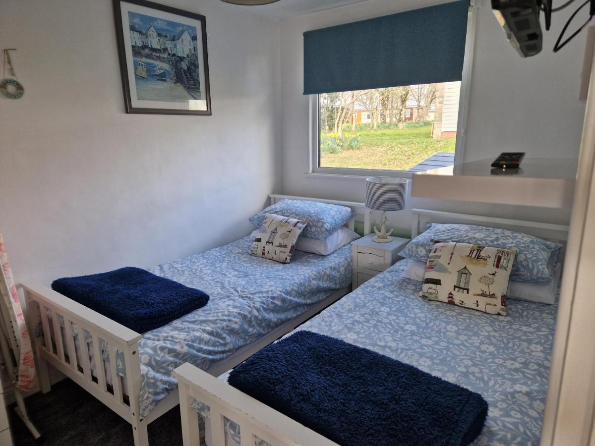 Caldon Holiday Chalet Sleeps 4 In Dartmouth Wifi Electric Inc Pet Friendly ภายนอก รูปภาพ
